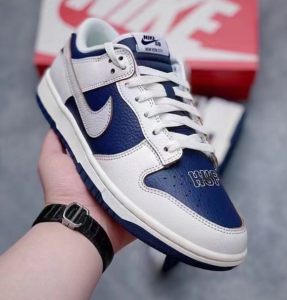 Women's Dunk Low 'HUF - NYC' Shoes 209 Women's Dunk Low 'HUF - NYC' Shoes 209